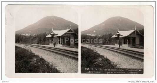 Railway Station Razvalka - Zheleznovodsk - Caucasus - Russia - Russie - stereo photo - stereoscopique - old photo - JH Postcards