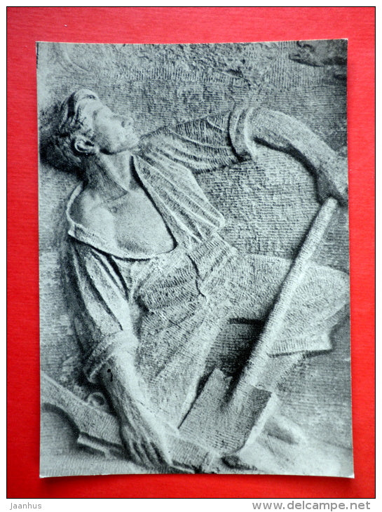 barelief pedestal Zhemaicio - sculptor Vincas Grybas - 1965 - USSR Lithuania - unused - JH Postcards