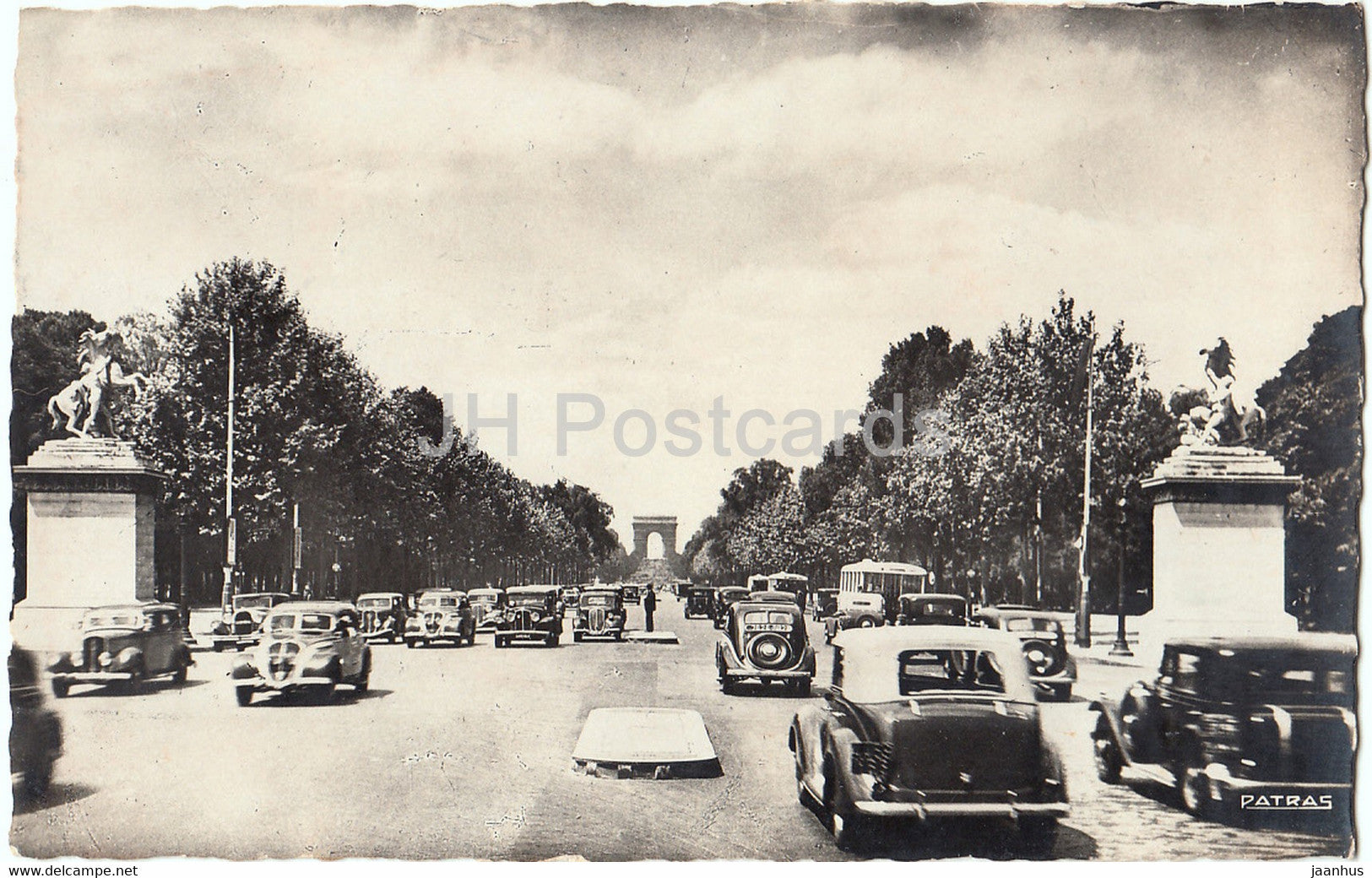 Paris - Les Champs Elysees - Les Jolis Coins de Paris - car - 80 - old postcard - 1946 - France - used - JH Postcards