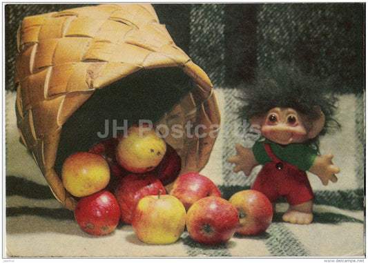 New Year Greeting Card - basket with apples - gnome - dwarf - 1970 - Estonia USSR - used - JH Postcards