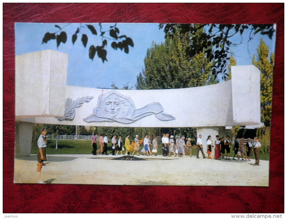 Eternal Flame ensemble - Rostov-on-Don - 1977 - Russia USSR - unused - JH Postcards