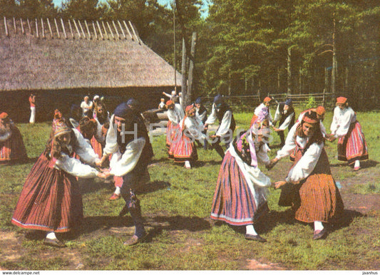 Estonian Open Air Museum - The folk art ensemble Leigarid - folk dance - folk costumes - 1977 - Estonia USSR - unused - JH Postcards