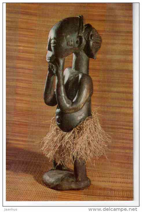 Figure of a man - painted wood - Baluba , Congo , Africa - 1972 - Russia USSR - unused - JH Postcards