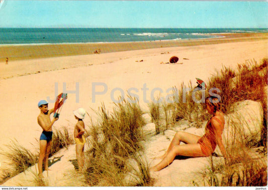 The Beach - children - kite - 1962 - Belgium - used