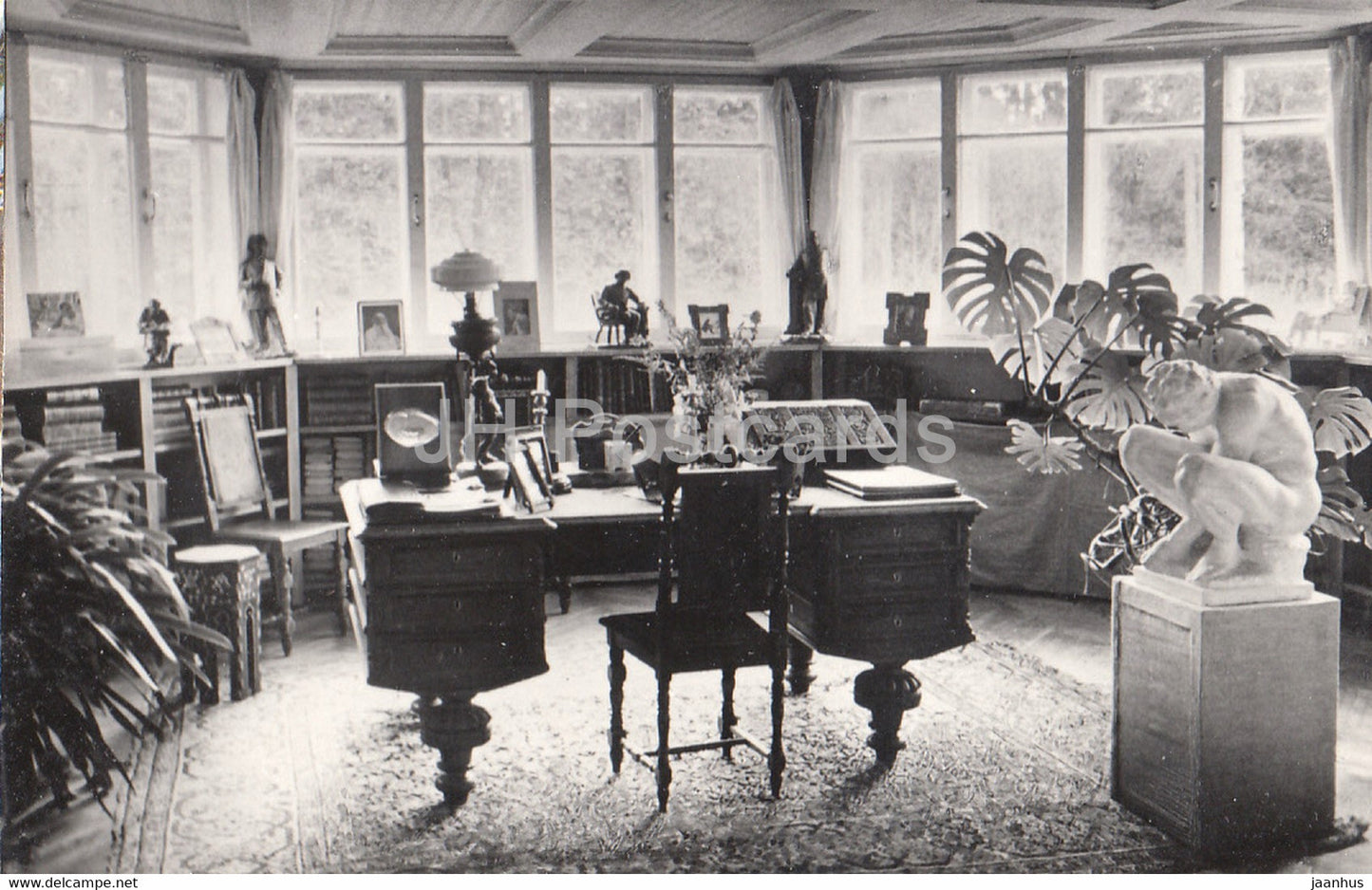 Russian Artist Repin Museum in Penaty - Cabinet - 1979 - Russia USSR - unused - JH Postcards