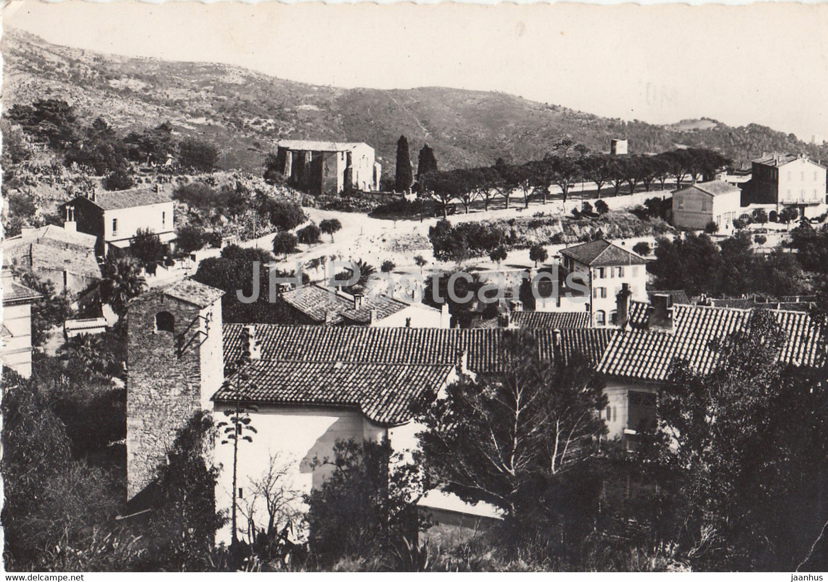 Corniche des Maures - Bormes les Mimosas - Vue d'ensemble - France - used - JH Postcards
