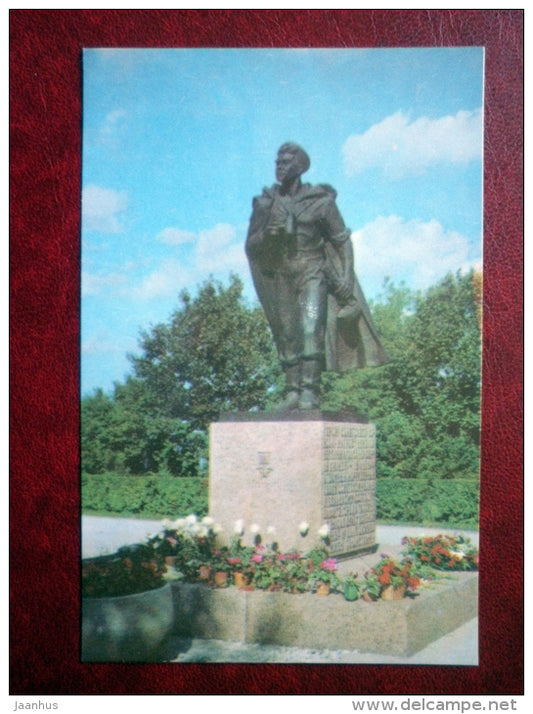 monument to Y. Nikonov - soldier - Tallinn - 1973 - Estonia USSR - unused - JH Postcards