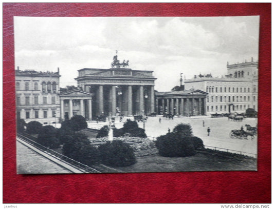 Branderburger Tor - horses - Berlin - old postcard - Germany - unused - JH Postcards