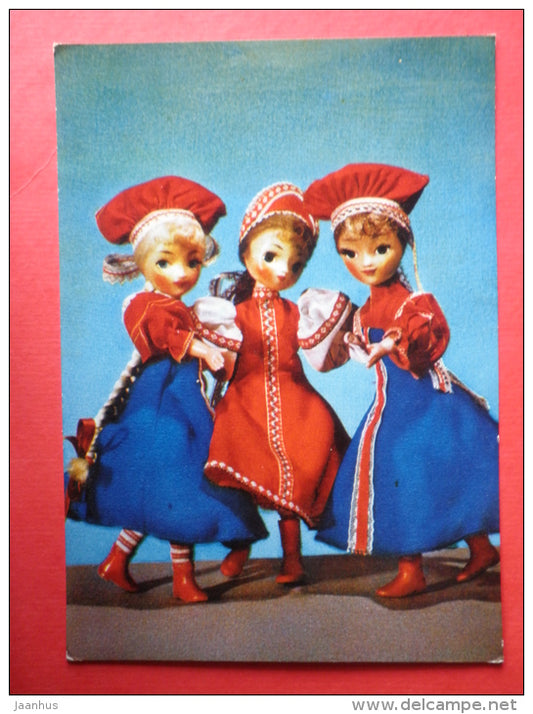 women in russian national costumes - dolls - Russian Souvenir - 1968 - Russia - USSR - unused - JH Postcards