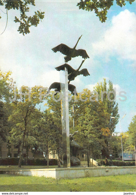 Kislovodsk - Crane sculpture - birds -1989 - Russia USSR - unused - JH Postcards