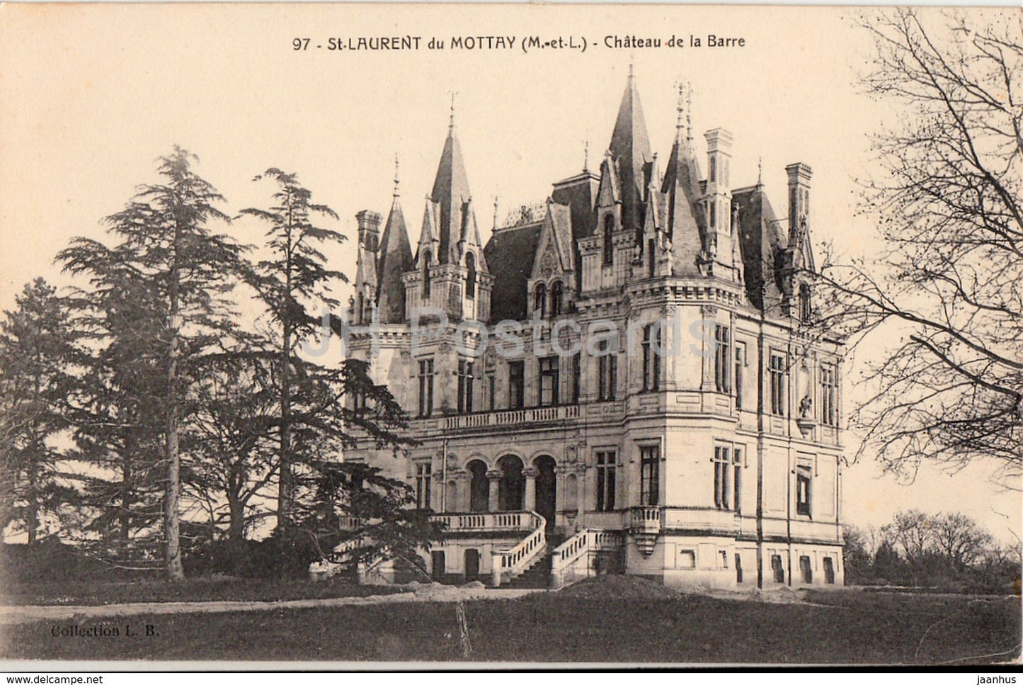 St Laurent du Mottay - Chateau de la Barre - castle - 204 - old postcard - France - unused - JH Postcards