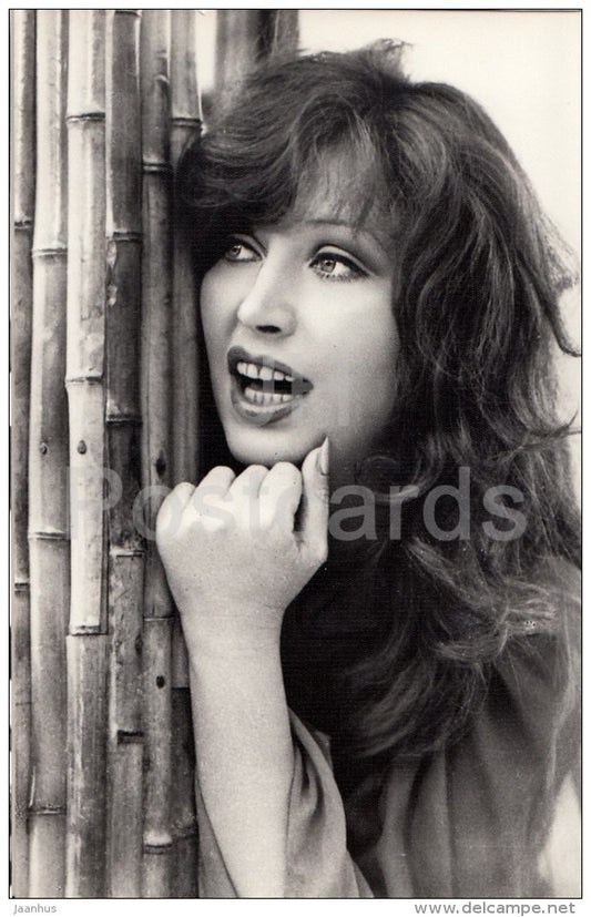 7 - Russian singer Alla Pugacheva in Mosfilm movie A Woman Who Sings - 1984 - Russia USSR - unused - JH Postcards