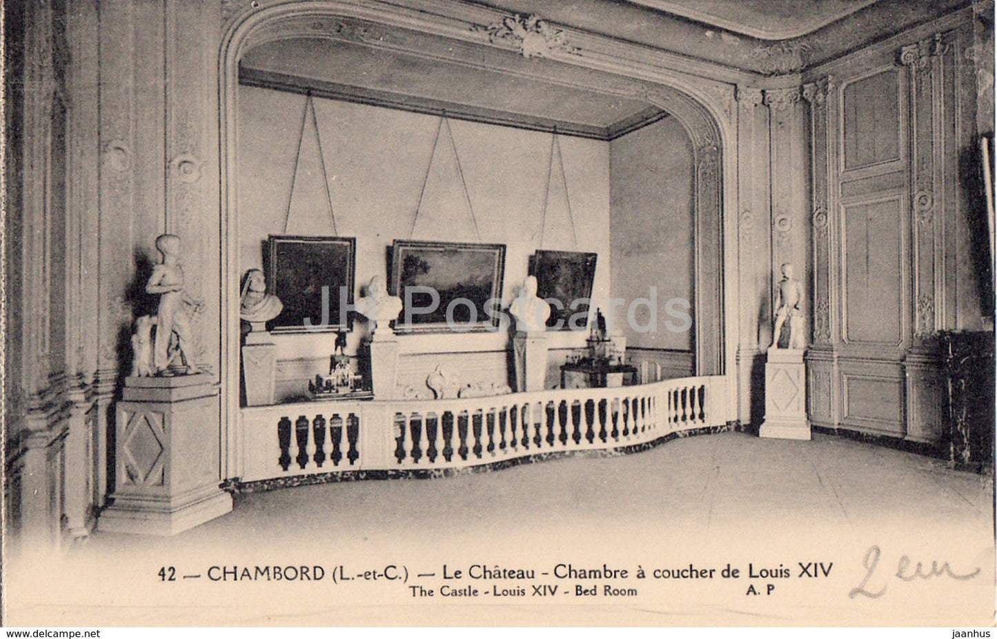 Chambord - Le Chateau - Chambre a coucher de Louis XIV - bedroom - 42 - old postcard - France - unused - JH Postcards