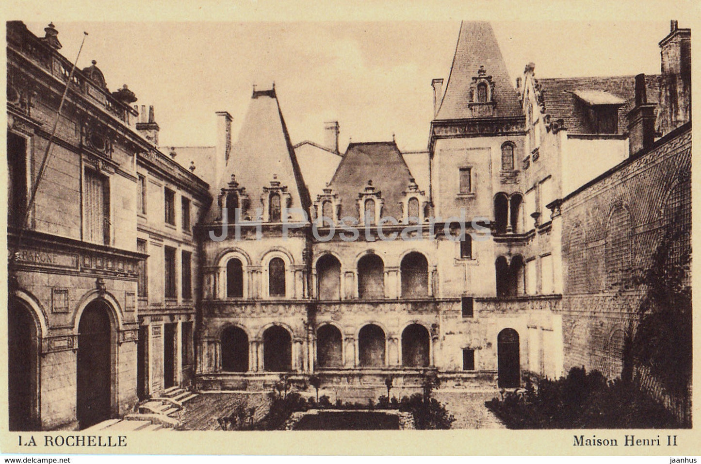 La Rochelle - Maison Henri II - old postcard - France - unused - JH Postcards