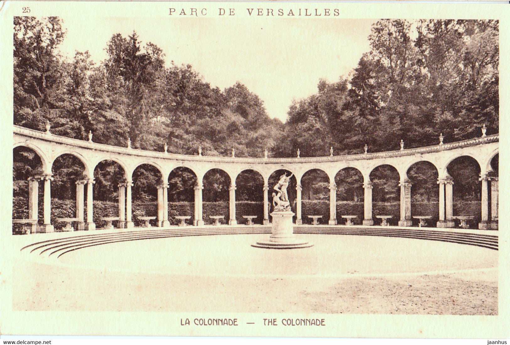 Parc de Versailles - La Colonnade - The Colonnade - old postcard - France - unused - JH Postcards
