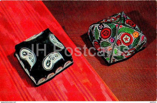 Tuppi - man's caps - folk art - Tajik art - Tajikistan art - 1977 - Russia USSR - unused - JH Postcards