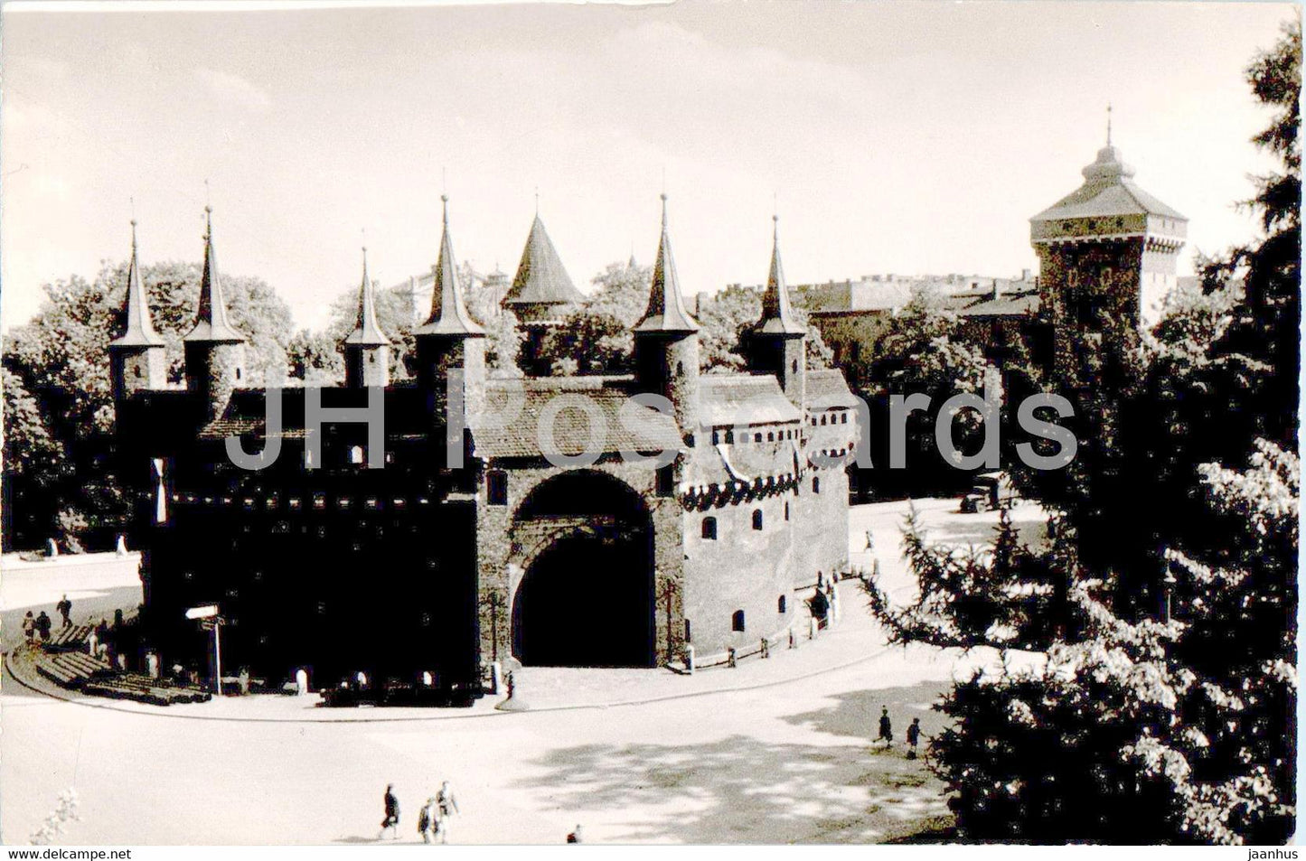 Krakow - Barbakan i Brama Florianska - old postcard - Poland - unused - JH Postcards