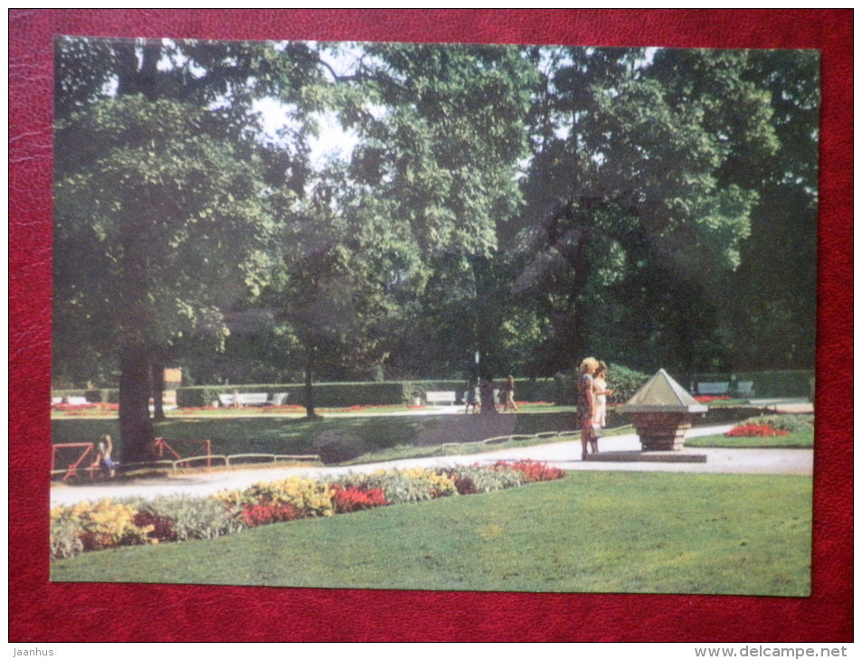 Sundial near Swan pond - Kadriorg - Tallinn - 1976 - Estonia USSR - unused - JH Postcards