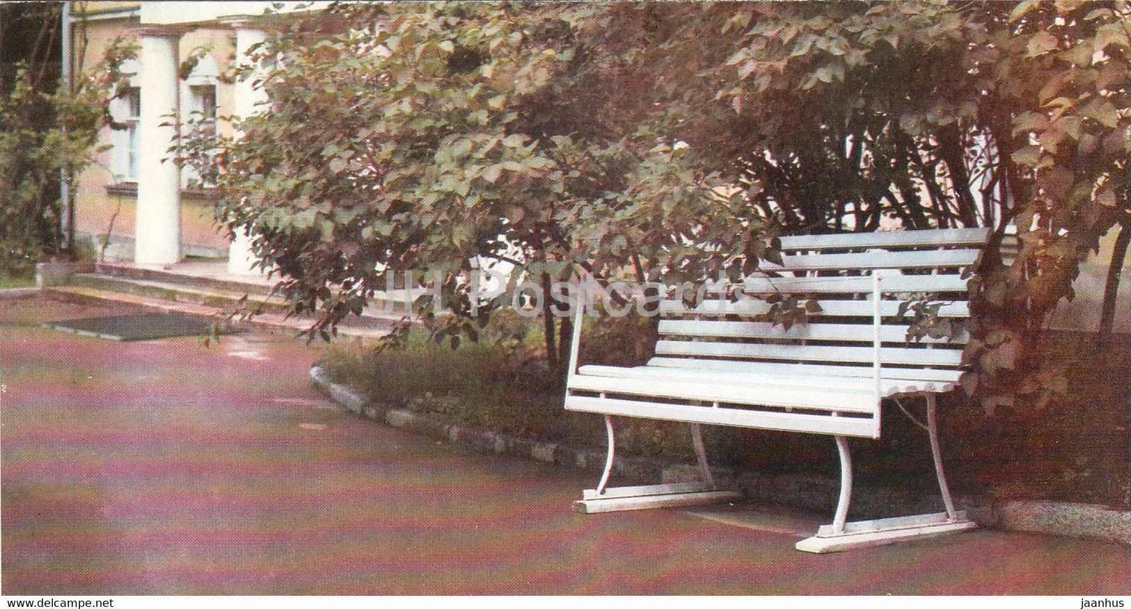 A Bench in front of the Northern Wing - Gorki Leninskiye - 1981 - Russia USSR - unused - JH Postcards
