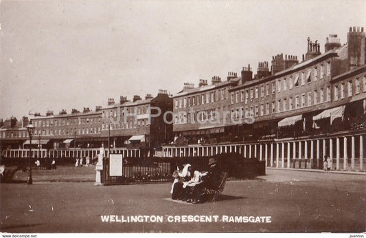 Wellington - Crescent Ramsgate - old postcard - England - United Kingdom - unused - JH Postcards