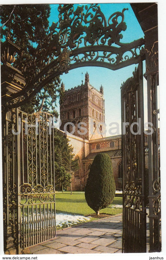 Tewkesbury Abbey - Through The Gateway - 1985 - United Kingdom - England - used - JH Postcards