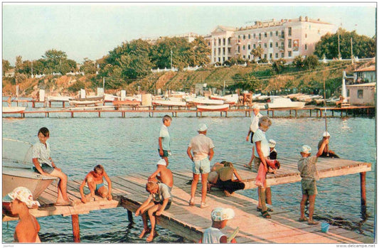 hotel Anapa - boat - children - Anapa - 1973 - Russia USSR - unused - JH Postcards