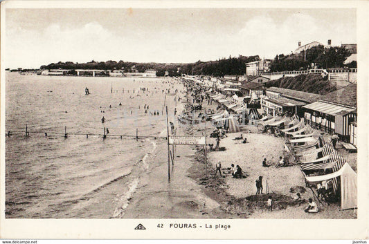 Fouras - La Plage - beach - 42 - old postcard - France - used - JH Postcards