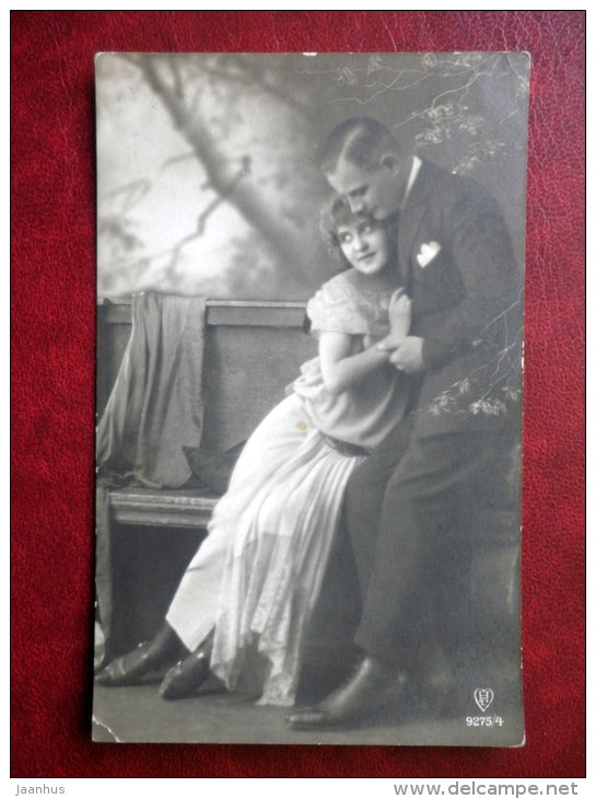 man and woman - couple - HB 9275/4 - old postcard - circulated in Estonia - used - JH Postcards