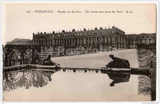 Palace - Facade vue du Parc - The Castle view from the Park - 102 - Versailles - France - unused - JH Postcards