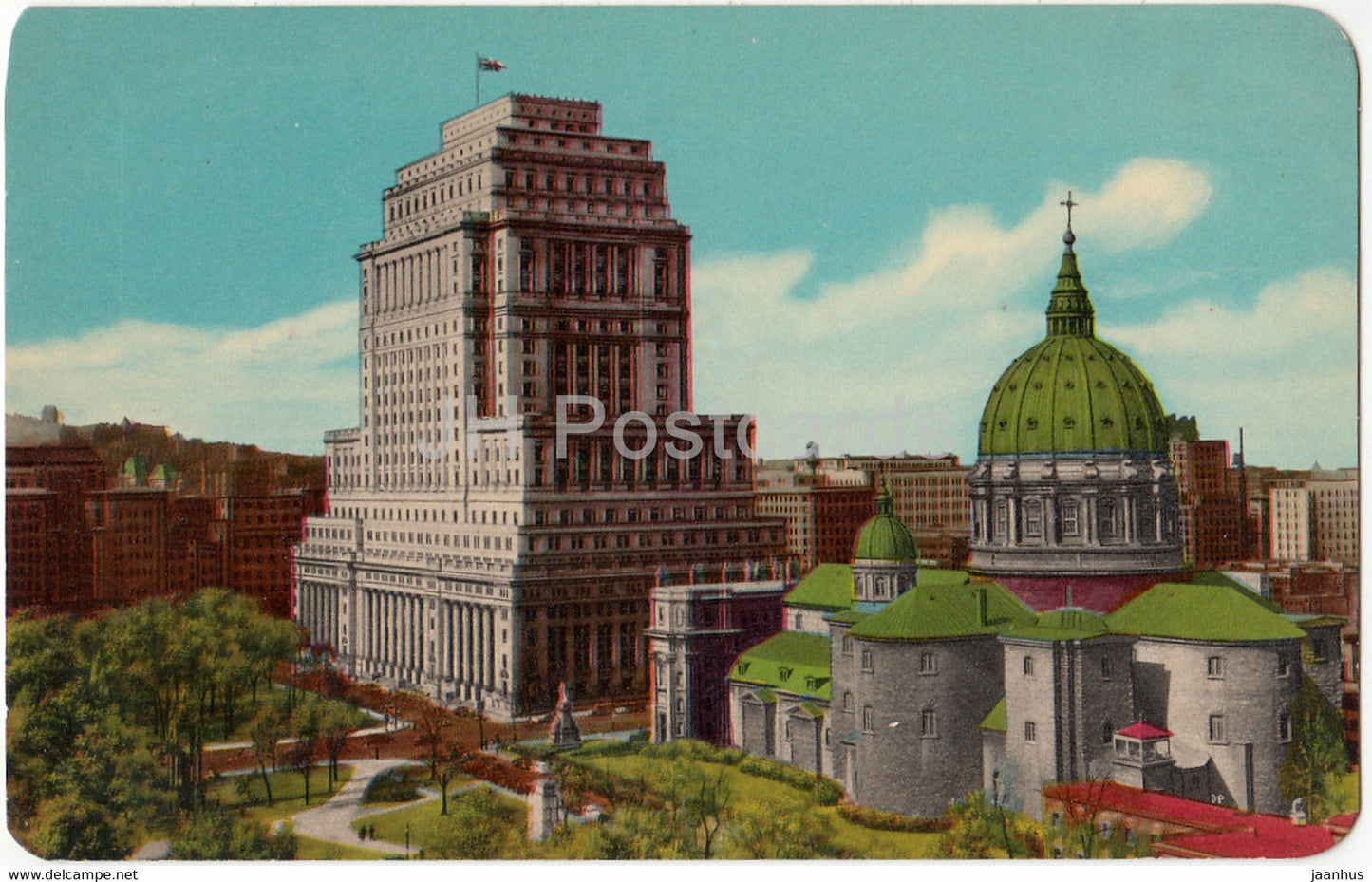 Montreal Sun Life Building and St James Cathedral - Edifice Sun Life et la Cathedrale St Jacques - Canada - unused - JH Postcards