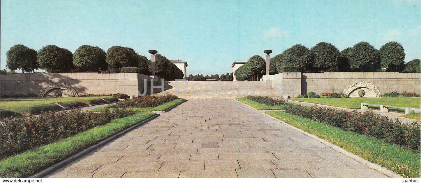 Piskaryovskoye Memorial Cemetery - Memorial Complex - The Terrace - 1985 - Russia USSR - unused - JH Postcards