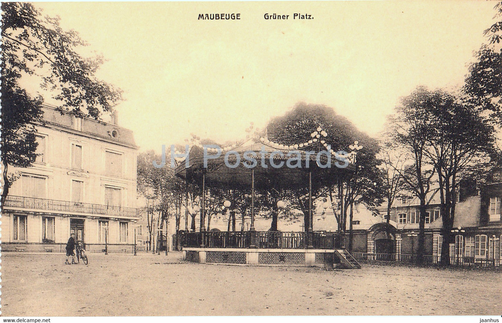 Maubeuge - Gruner Platz - old postcard - France - unused - JH Postcards