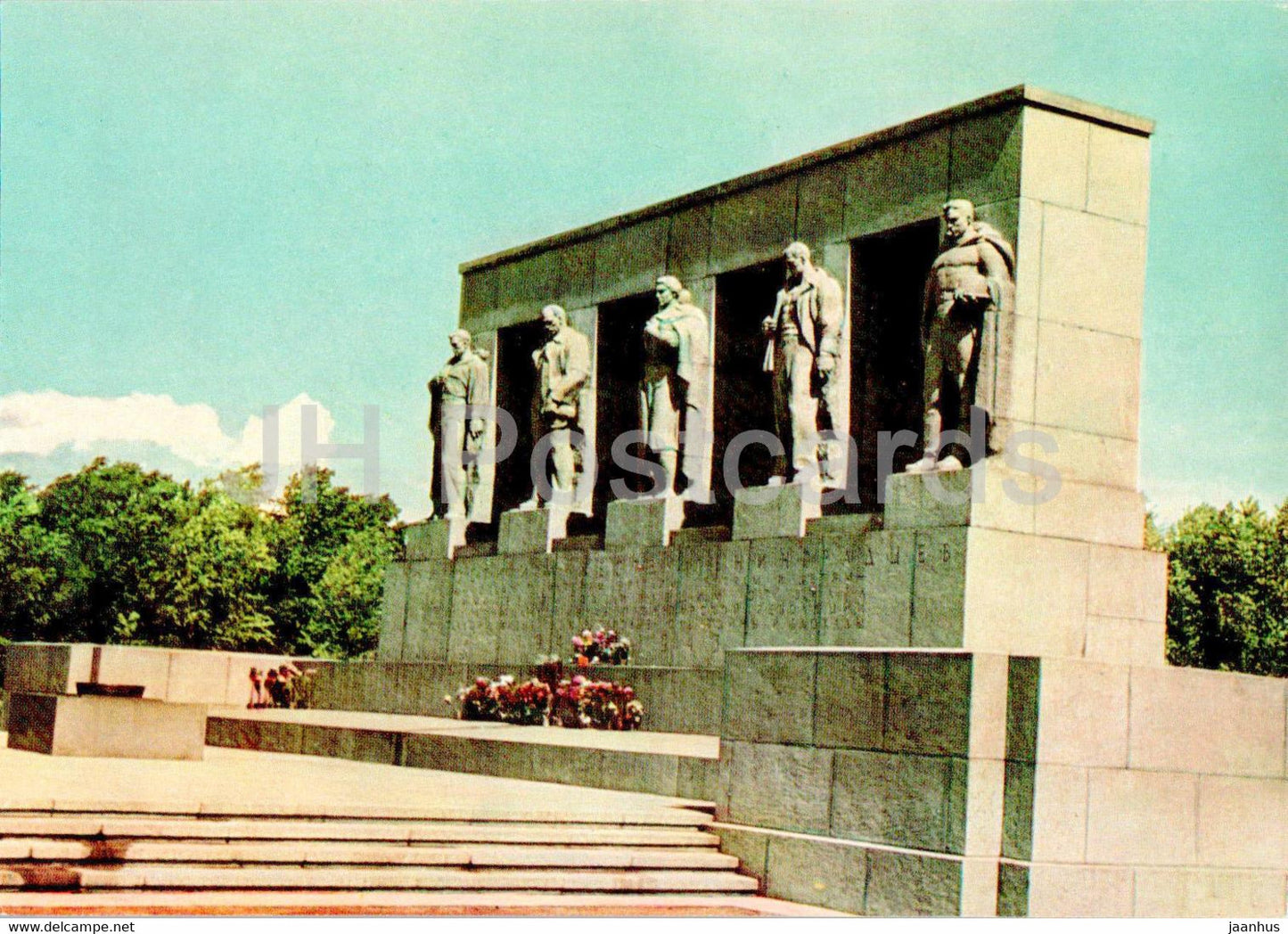 Leningrad - Seraphimovskoye Memorial Cemetery - Monument to the Heroic Defenders - 2 - 1966 - Russia USSR - unused - JH Postcards