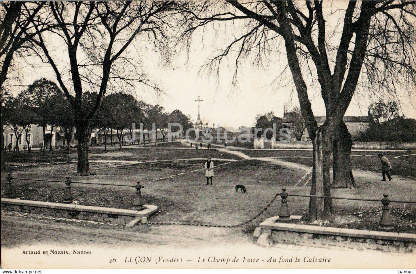 Lucon - Le Champ de Foire - Au Fond le Calvaire - 46 - old postcard - France - unused - JH Postcards