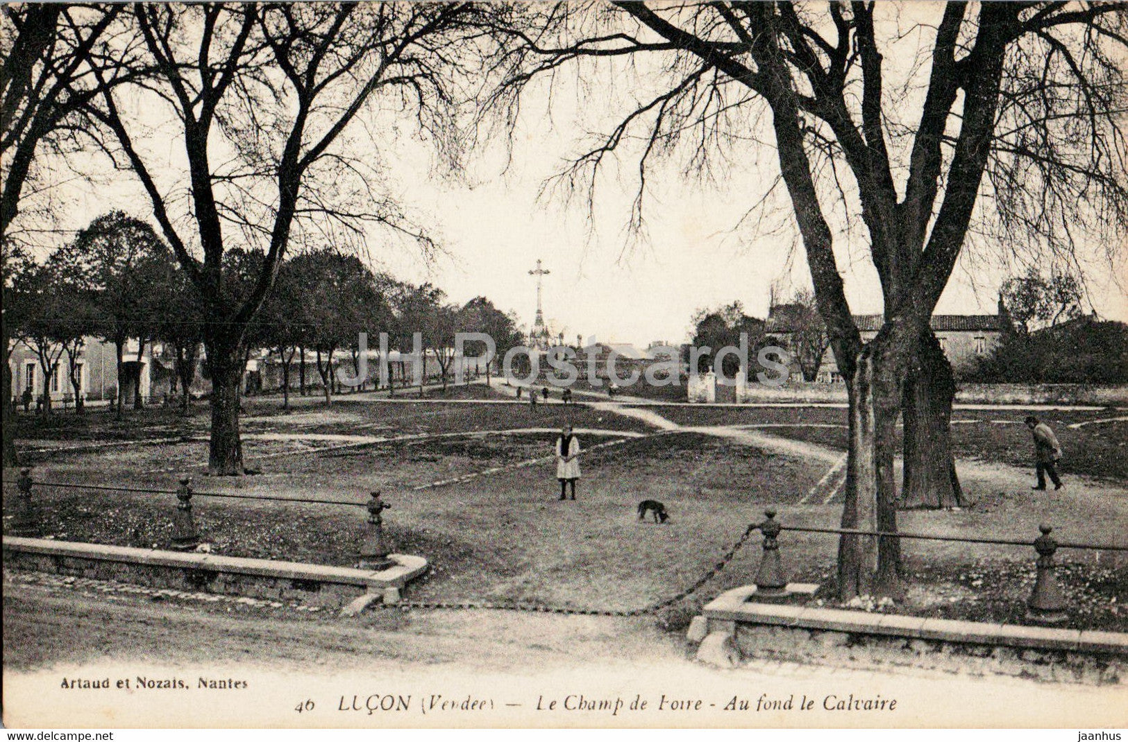 Lucon - Le Champ de Foire - Au Fond le Calvaire - 46 - old postcard - France - unused - JH Postcards