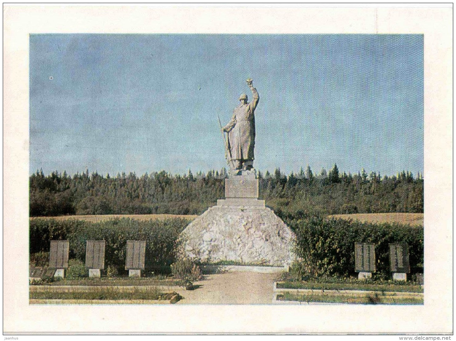 monument at the fraternal cemetery in Blidene - Latvian Rifle Division - WWII - Latvia USSR - used - JH Postcards