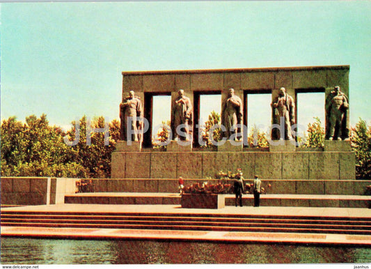 Leningrad - Seraphimovskoye Memorial Cemetery - Monument to the Heroic Defenders - 3 - 1966 - Russia USSR - unused - JH Postcards