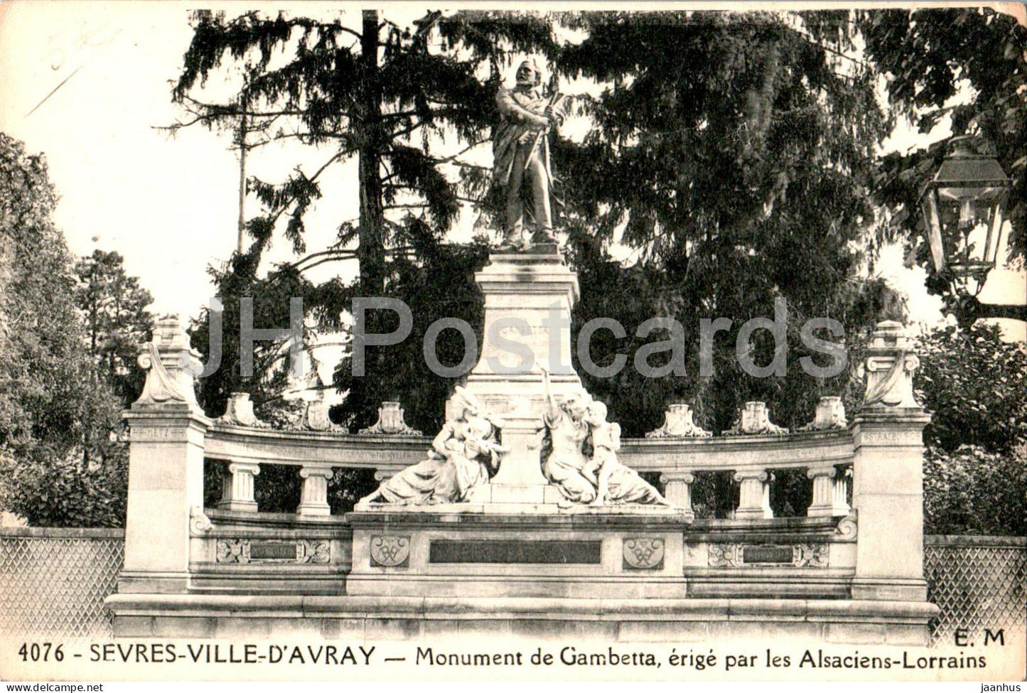 Sevres Ville D'Avray - Monument de Gambetta - erige par les Alsacien Lorrains - 4076 - old postcard - France - unused - JH Postcards