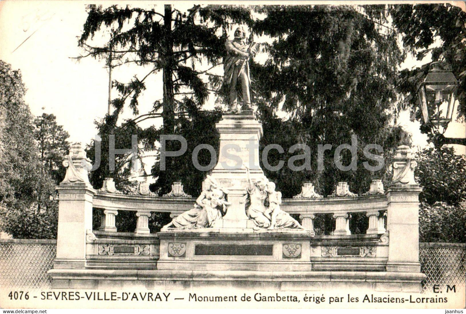 Sevres Ville D'Avray - Monument de Gambetta - erige par les Alsacien Lorrains - 4076 - old postcard - France - unused - JH Postcards