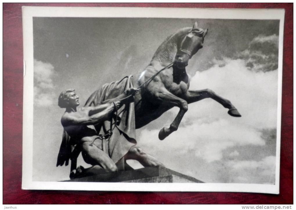 Leningrad - St Petersburg - Sculpture at Anichkov bridge by Klodt - 1952 - Russia - USSR - used - JH Postcards