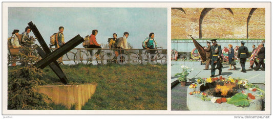 Eternal Flame - WWII monument - bicycle - Novgorod Region - 1985 - Russia USSR - unused - JH Postcards