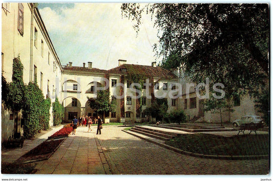 Vilnius - The University - Stuoka Gucevicius Courtyard - 1973 - Lithuania USSR - unused - JH Postcards