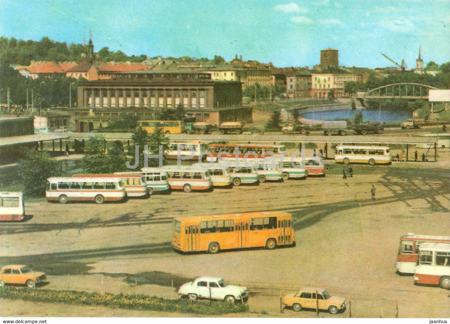 Tartu - A View of Tartu - Bus Station - Ikarus - car Volga - Estonia USSR - unused - JH Postcards
