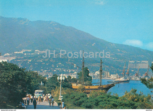 Yalta - Schooner bar - sailing ship - Ukraine USSR - unused - JH Postcards