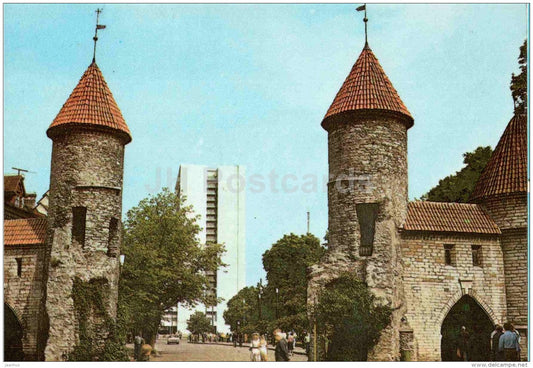A view of the Viru Towers - Old Town - Tallinn - 1986 - Estonia USSR - unused - JH Postcards