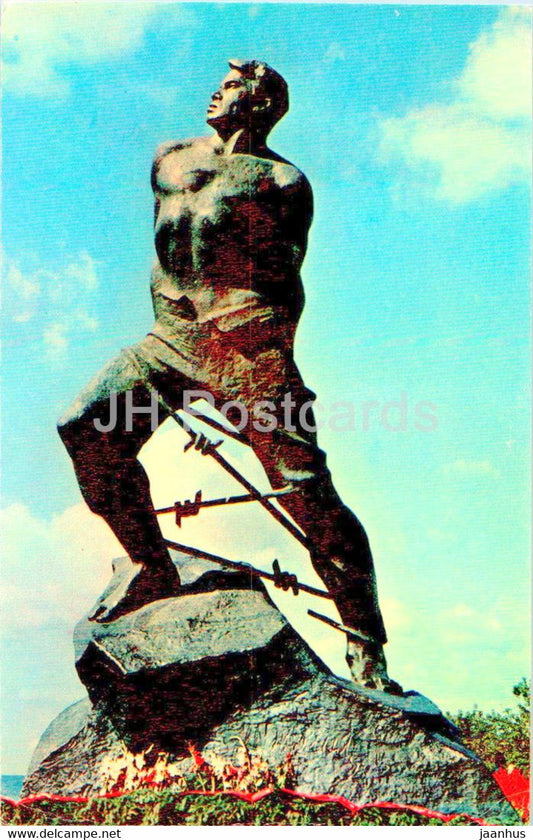 Tatarstan - Kazan - Monument to poet Musa Jalil - 1973 - Russia USSR - unused - JH Postcards