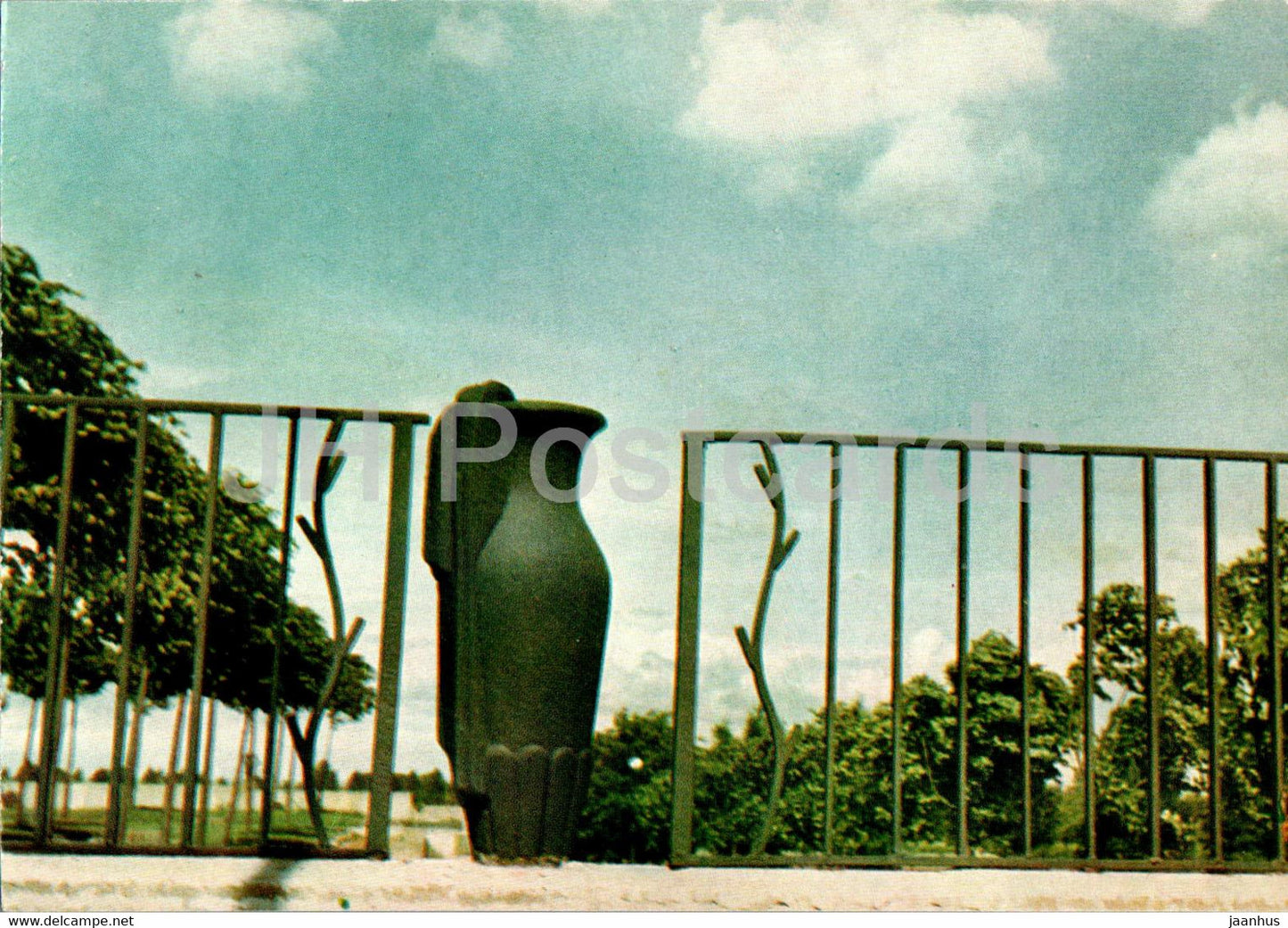 Leningrad - Piskaryovskoye Memorial Cemetery - Monument to the Heroic Defenders - 2 - 1966 - Russia USSR - unused - JH Postcards