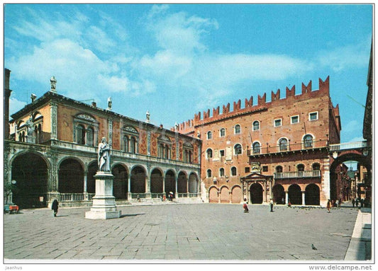 Piazza dei Signori - Patricians` Square - Verona - Veneto - 43 - Italia - Italy - unused - JH Postcards