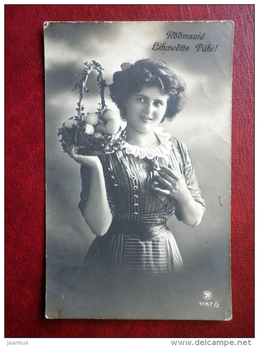 Easter Greeting Card - ldy with the basket - eggs - 1167/2 - circulated in Tsarist Russia , Estonia - France - used - JH Postcards