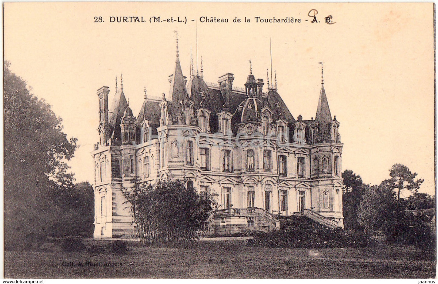 Durtal - Chateau de la Touchardiere - castle - 28 - old postcard - France - unused - JH Postcards